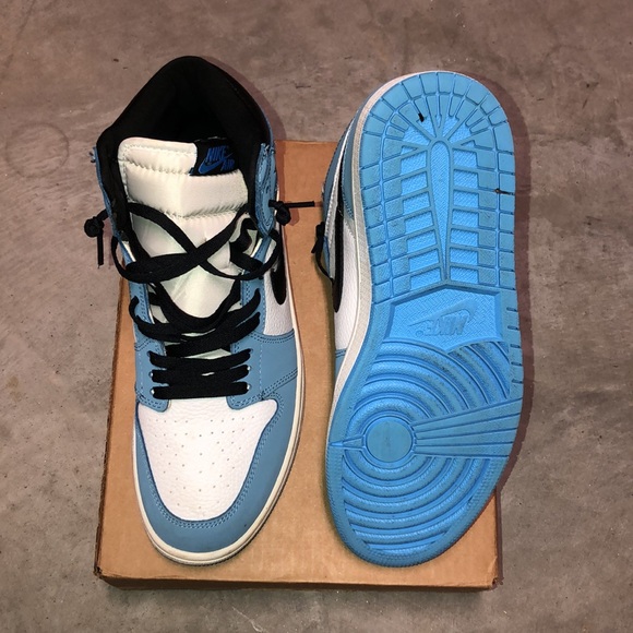 Nike Jordan 1s Retro highs University blues OG - Picture 6 of 8